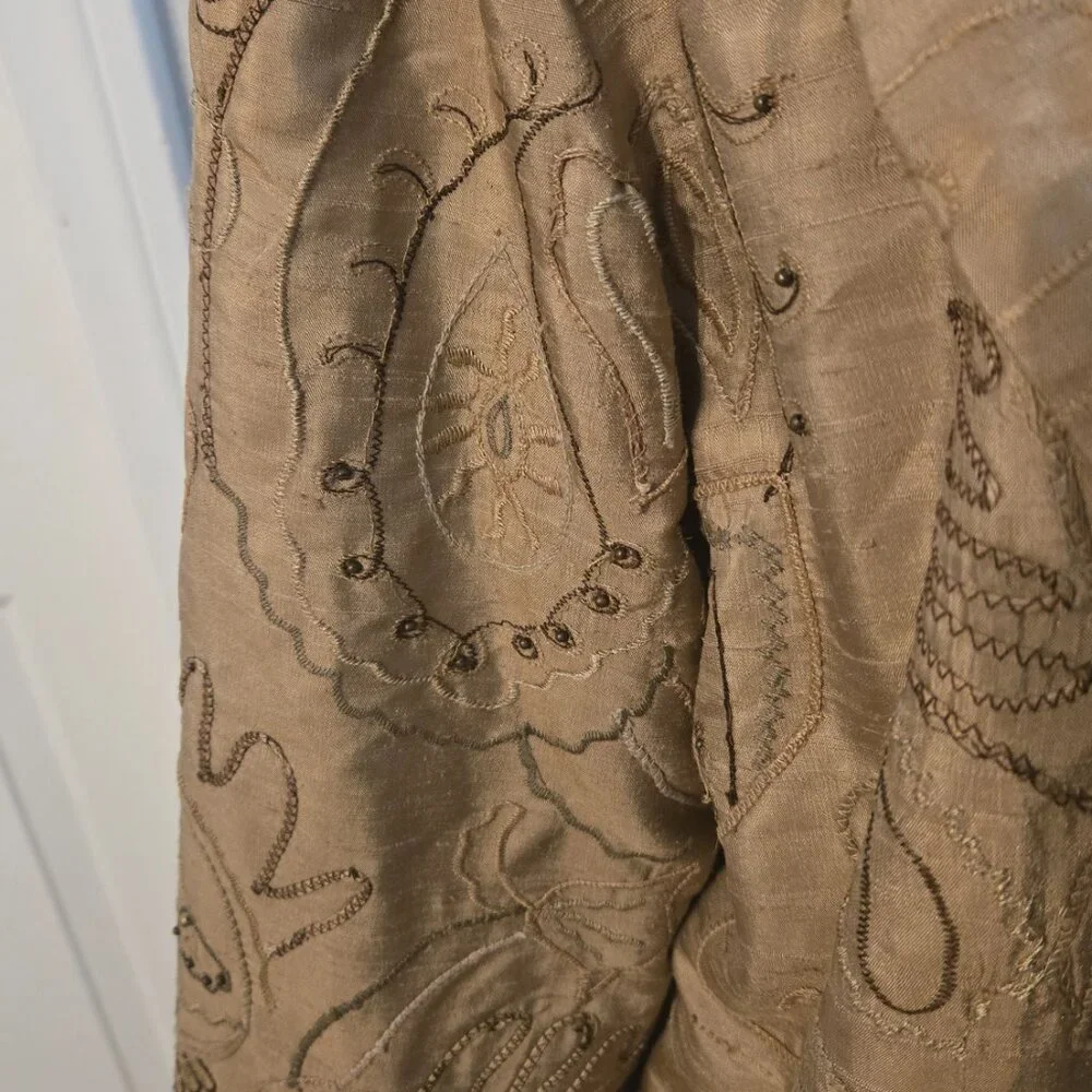 Chico's Gold/Tan Light Weight Jacket/Blazer w/Shoulder Pads- No size tag- EUC - Picture 2 of 4